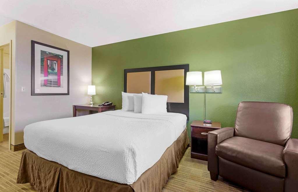Extended Stay America Suites - Tucson - Grant Road Room photo
